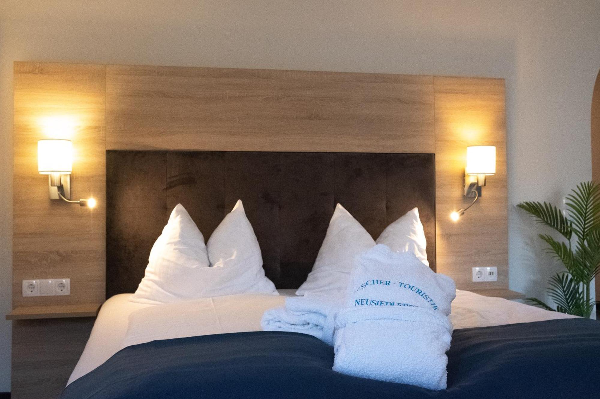רוסט Hotel Am Greiner מראה חיצוני תמונה